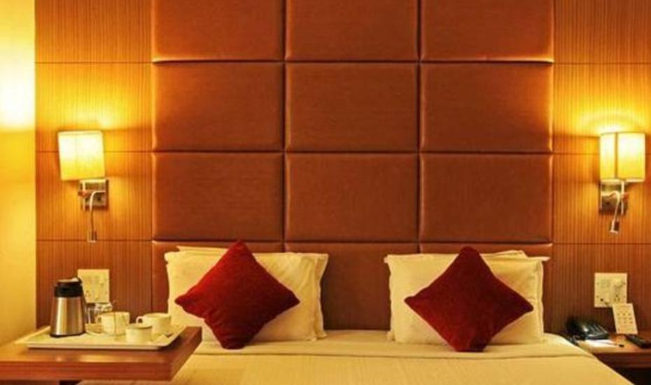 Hotel Woodland Pune Zewnętrze zdjęcie